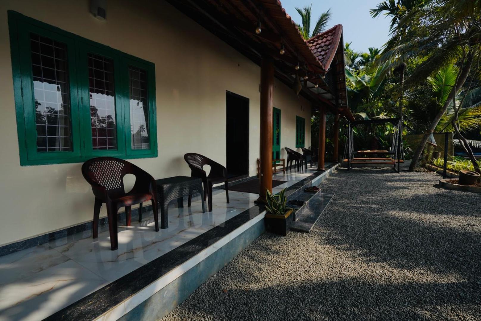 Tulsi Kayal Retreat Apartment Champakulam Exterior photo